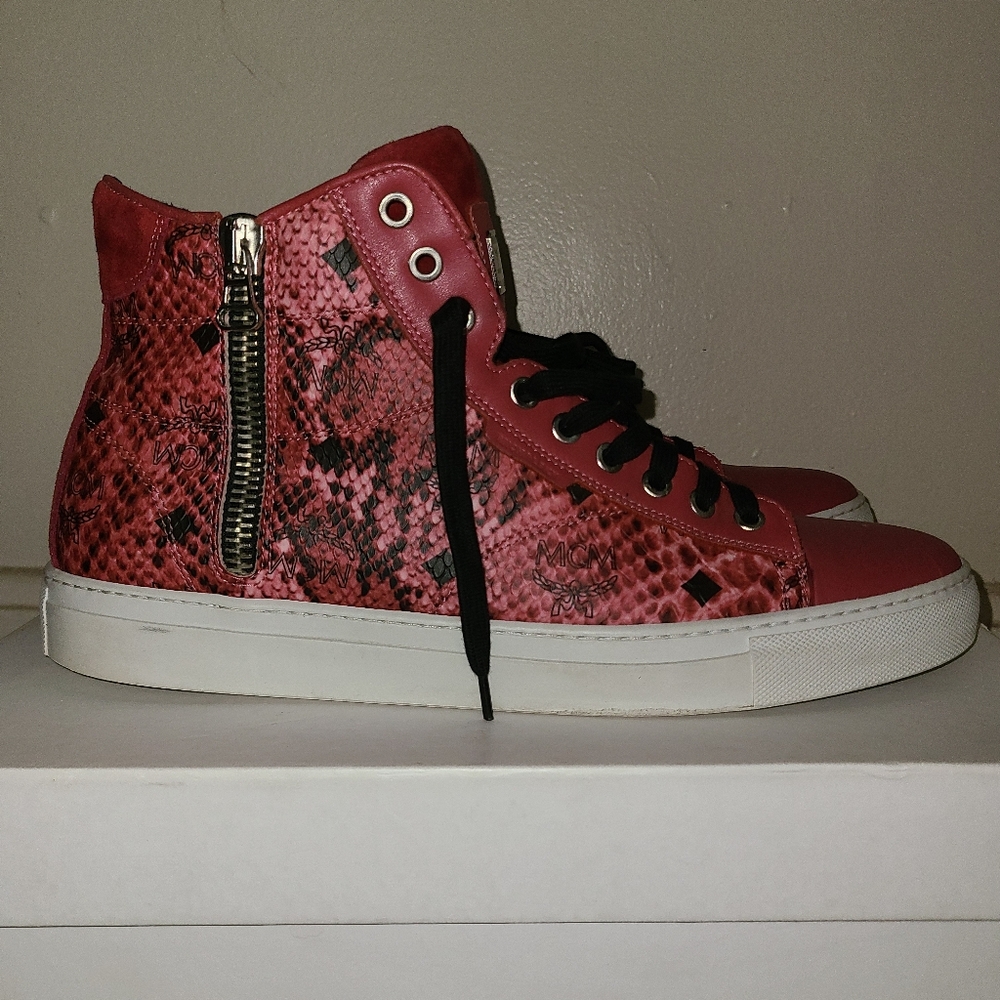 MCM Michalsky Snakeskin 🐍  print...Suede and zleather upper. Good Condition